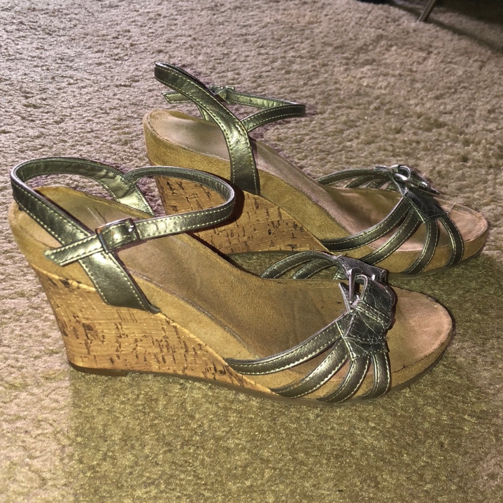 bass gray strap wedge heels